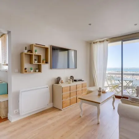 Apartment Flat In The Port Of Arcachon