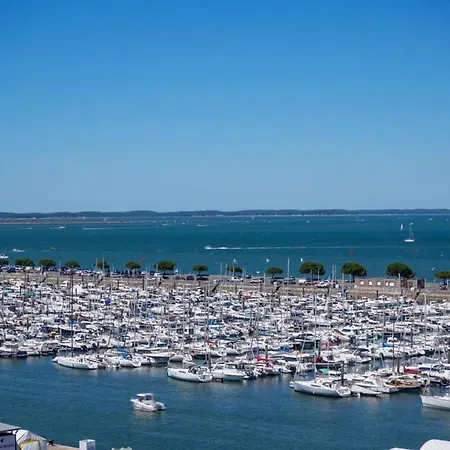 Du Port D'arcachon Avec Piscine *