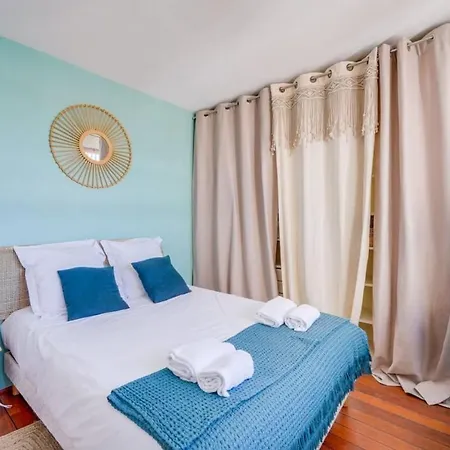 Flat In The Port Of * Arcachon